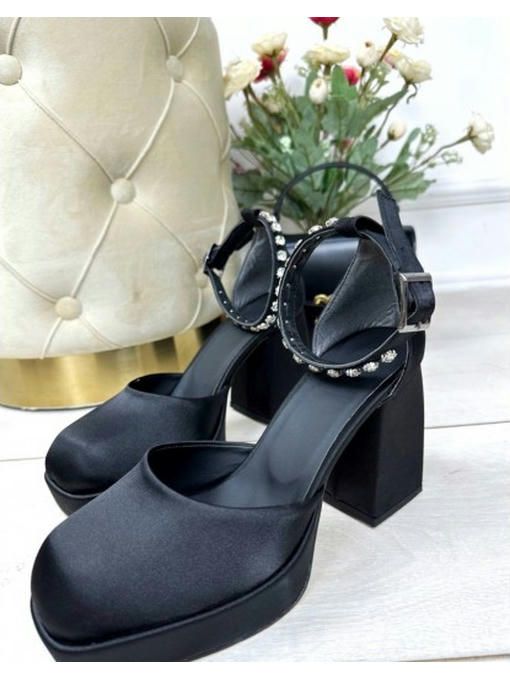 Туфли с украшением на широком каблуке — изображение 6