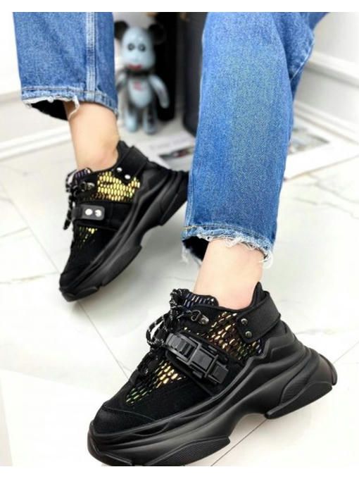 Кроссовки на массивной подошве — изображение 3