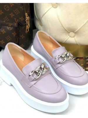 Туфли лоферы с цепочкой