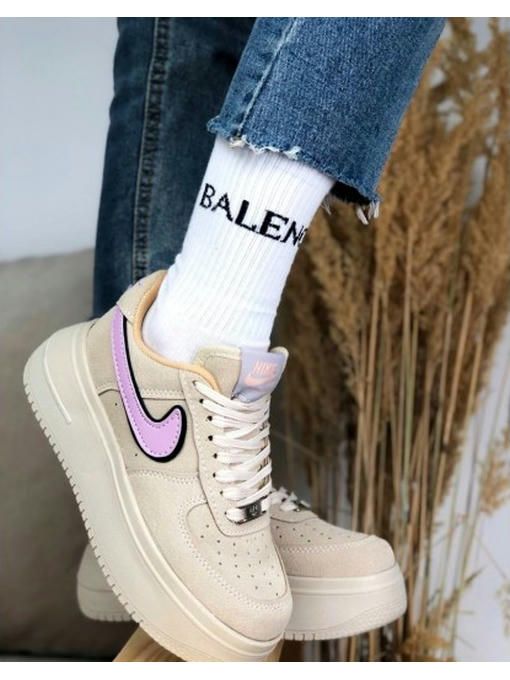 Кроссовки на высокой платформе