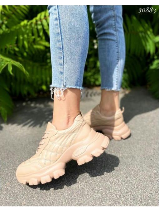 Кроссовки на массивной подошве — изображение 7