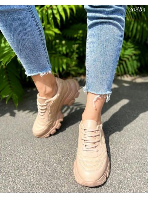 Кроссовки на массивной подошве — изображение 6