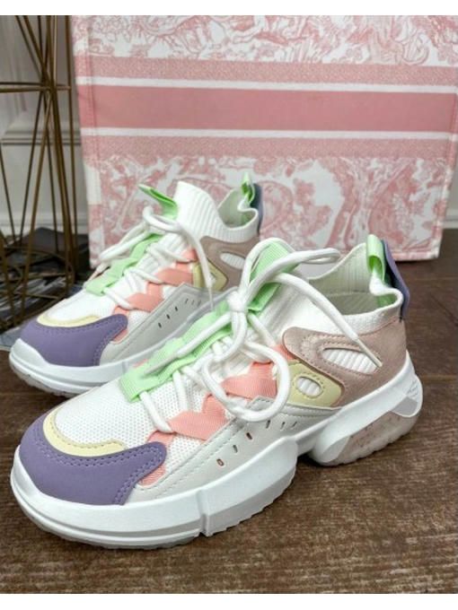 Кроссовки на массивной подошве — изображение 5