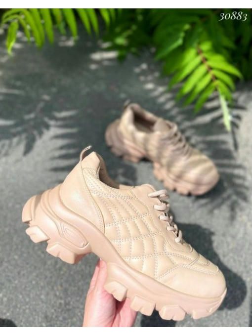 Кроссовки на массивной подошве — изображение 3