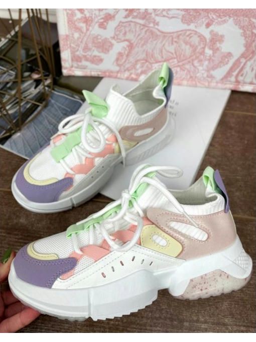 Кроссовки на массивной подошве — изображение 2