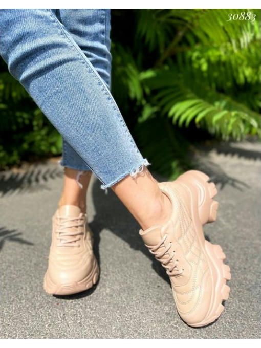 Кроссовки на массивной подошве — изображение 2