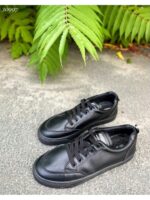 Кеды с прострочкой на шнуровке