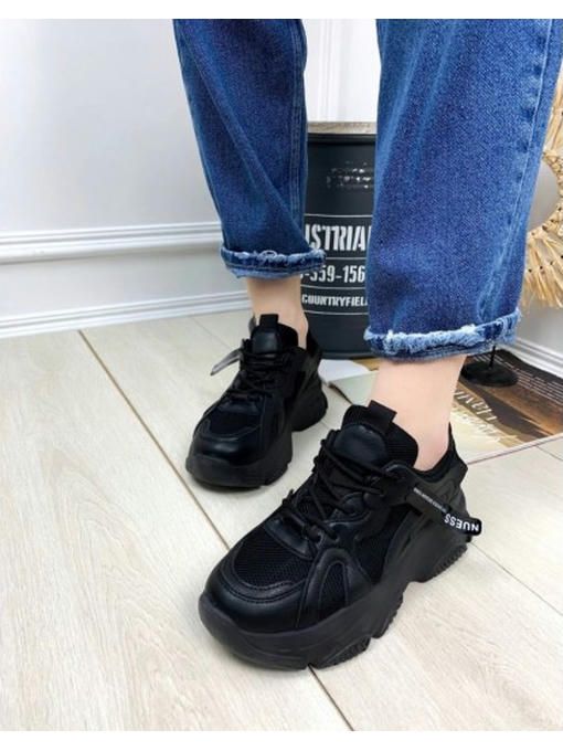 Кроссовки на высокой платформе