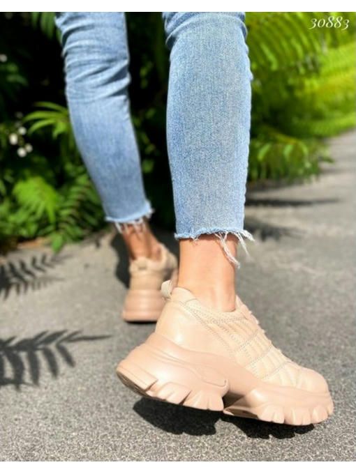 Кроссовки на массивной подошве — изображение 4