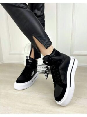 Кроссовки на высокой платформе