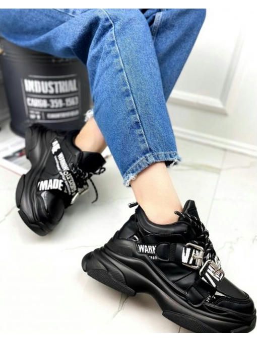 Кроссовки на массивной подошве — изображение 3