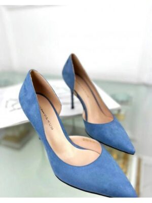 Туфли на шпильке с вырезом сбоку