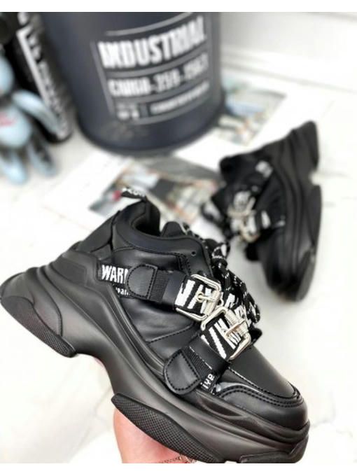 Кроссовки на массивной подошве — изображение 7