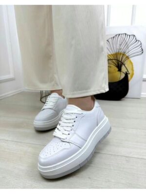 Кроссовки на высокой платформе