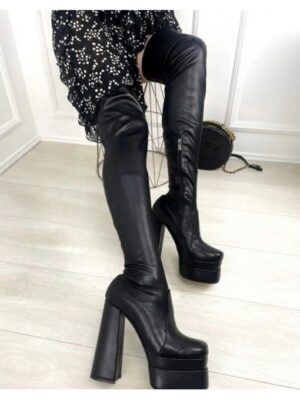 Ботфорты зимние на высоком каблуке с квадраным носком