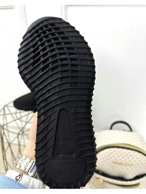 Текстильные кроссовки — изображение 5