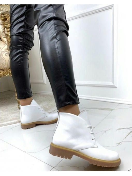 Короткие ботинки на шнурках — изображение 8