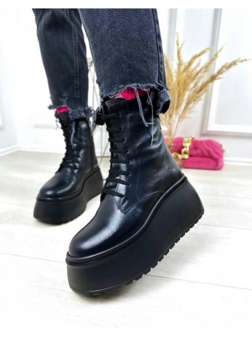 Ботинки на высокой подошве