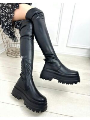 Демисезонные ботфорты чулки на высокой тракторной подошве