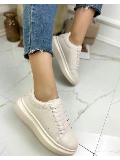 Кроссовки на дутой подошве