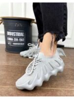 Текстильные кроссовки на шнурках