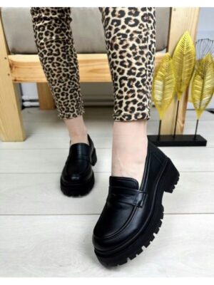 Туфли лоферы на тракторной подошве