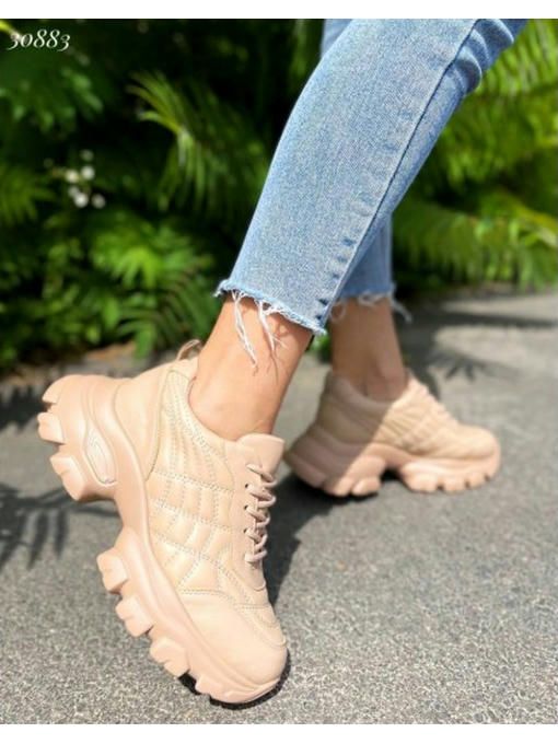 Кроссовки на массивной подошве — изображение 5