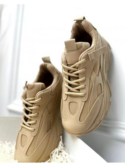 Кроссовки на массивной подошве — изображение 10