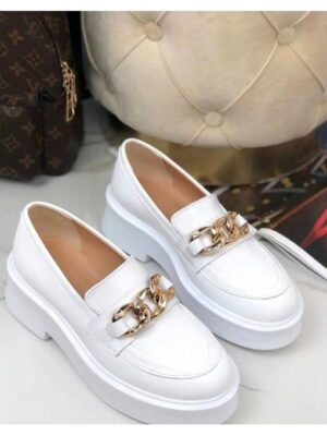 Туфли лоферы с цепочкой