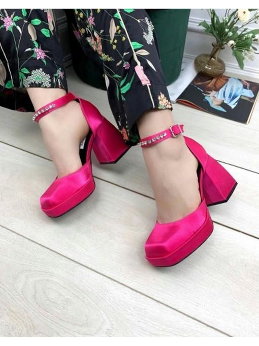 Туфли с украшением вокруг ноги — изображение 3