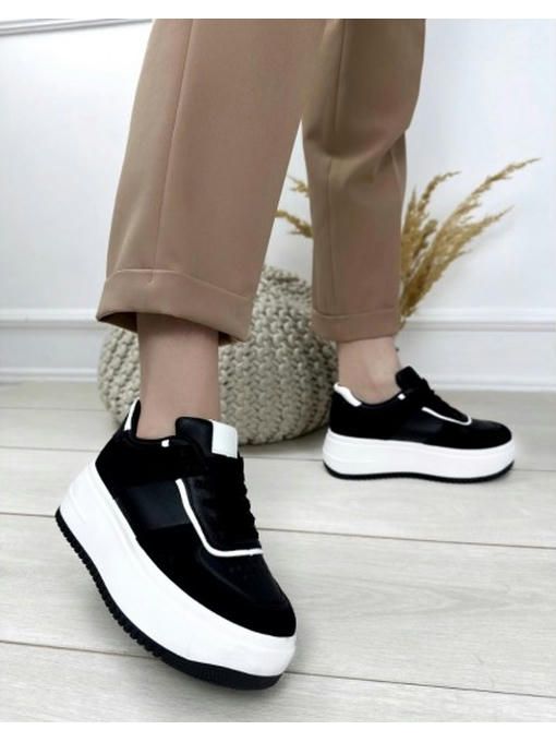 Кроссовки на высокой платформе