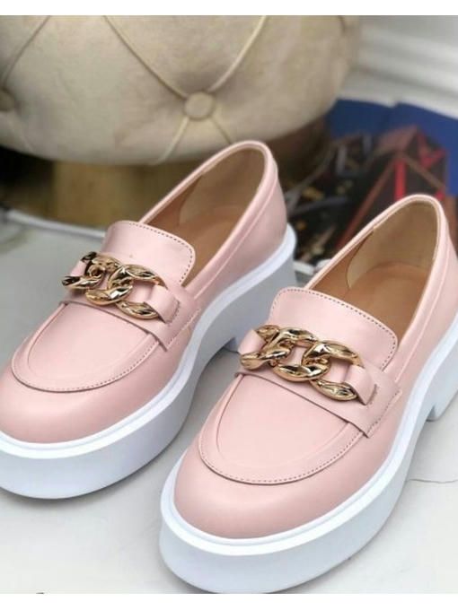 Туфли лоферы с цепочкой