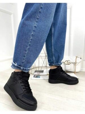 Кроссовки зимние