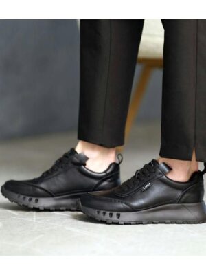 Кроссовки Черные