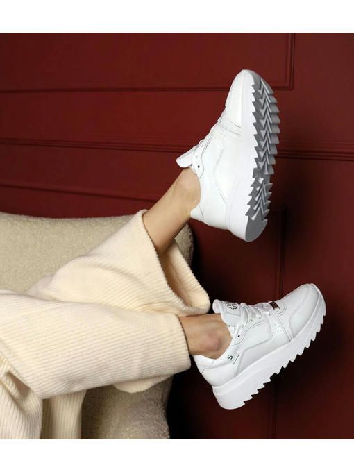 Кроссовки Белые