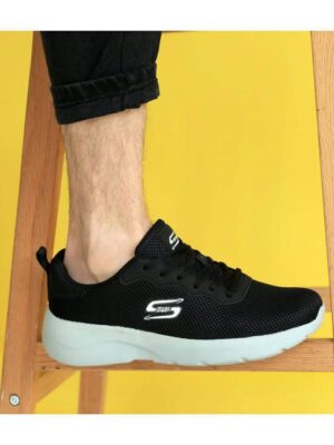 Кроссовки Черные