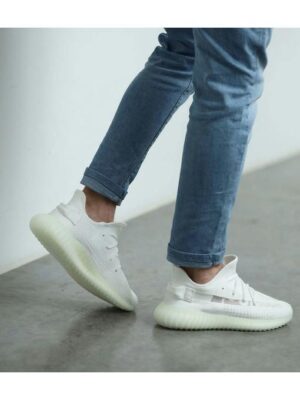 Кроссовки Белые