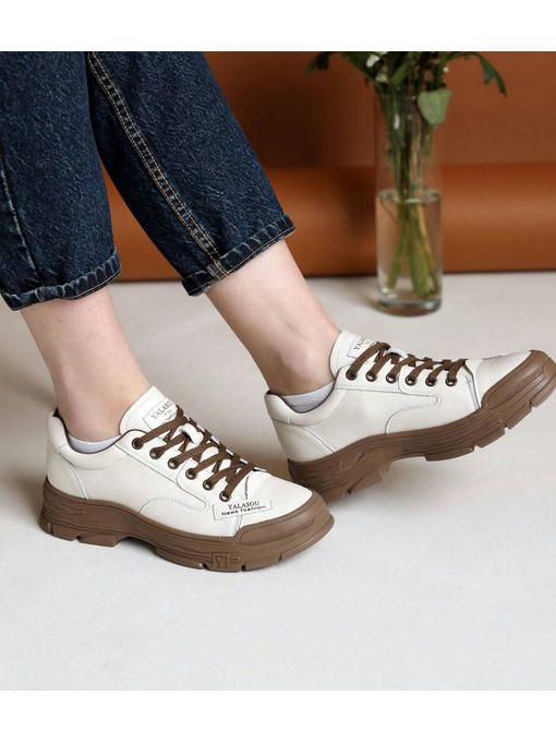 Кроссовки Молочные