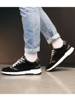 Кроссовки Черные