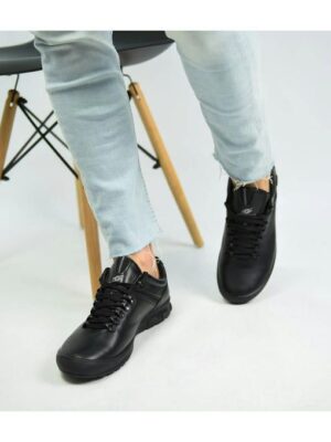 Кроссовки Черные