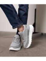 Кроссовки Серые