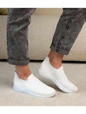 Кроссовки Белые