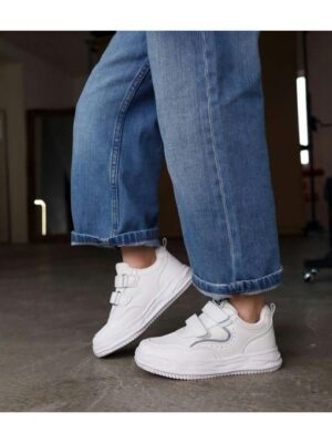 Детская обувь Белые