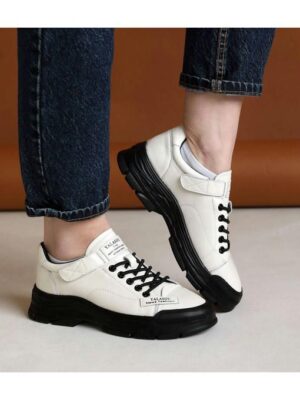 Кроссовки Молочные