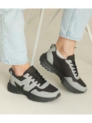 Кроссовки Серые