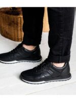 Кроссовки Черные