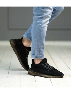 Кроссовки Черные