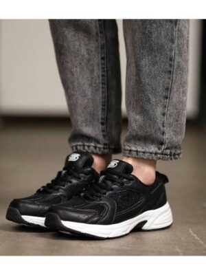 Кроссовки Черные