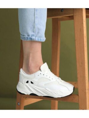 Кроссовки Белые