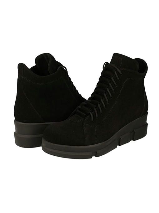 Ботинки замшевые